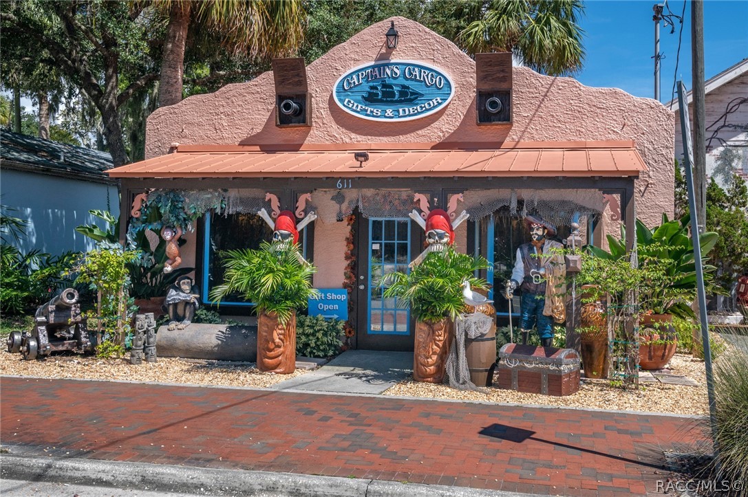 2952 West Rita Lane Dunnellon, FL 34433 - Photo 6 of 12 Crystal River - Shops