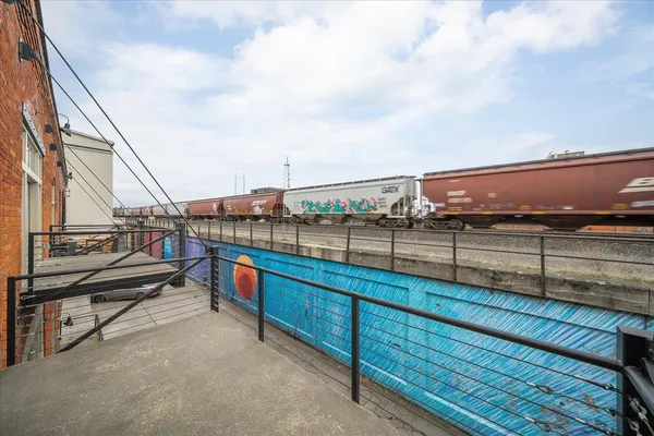 $400,000 | 152 South Jefferson Street, Unit C, Spokane, WA 99201