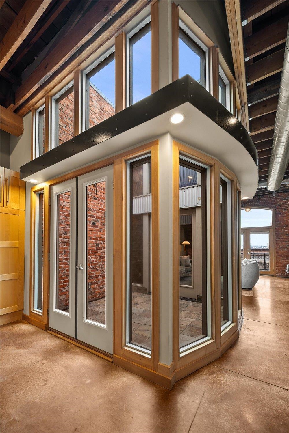 152 South Jefferson Street, Unit C Spokane, WA 99201 - Photo 7 of 26