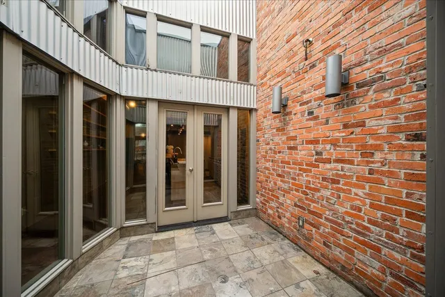 $415,000 | 152 South Jefferson Street, Unit C, Spokane, WA 99201