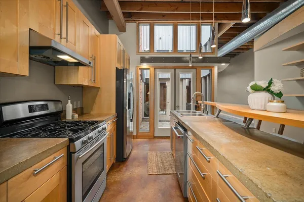 $400,000 | 152 South Jefferson Street, Unit C, Spokane, WA 99201