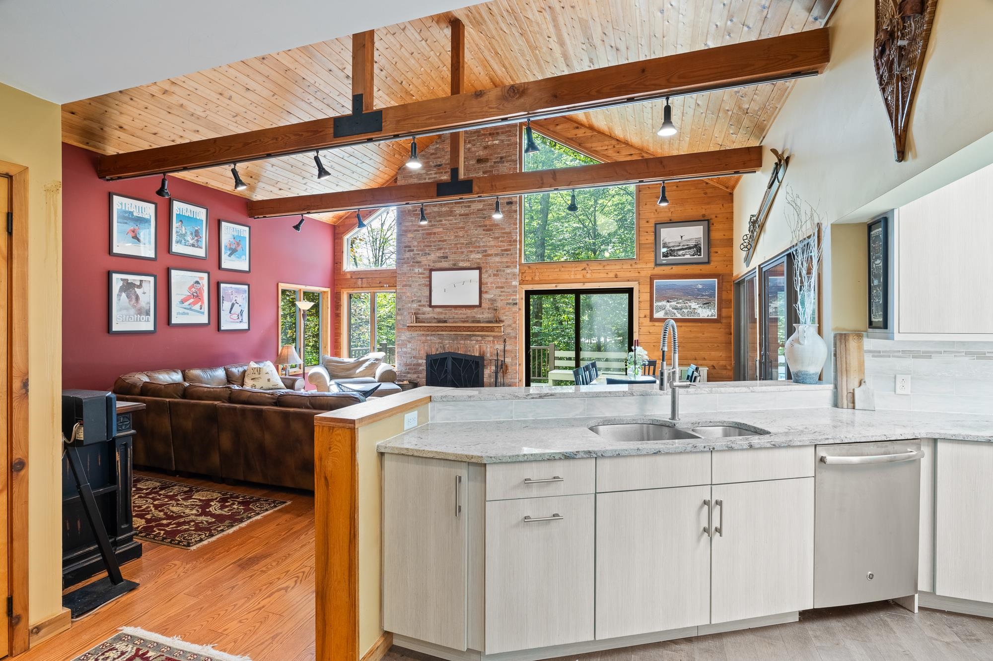 19 Roundtree Road Winhall, VT 05340 - Photo 13 of 40