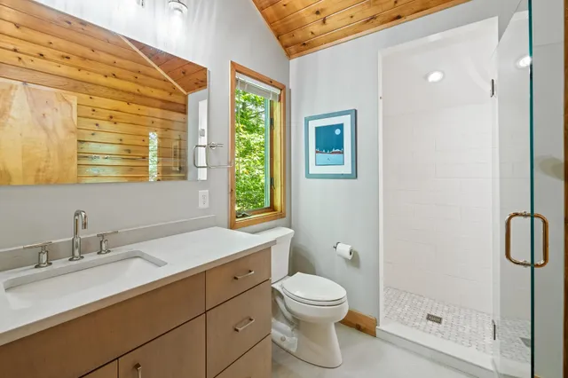 $1,025,000 | 19 Roundtree Road, Winhall, VT 05340