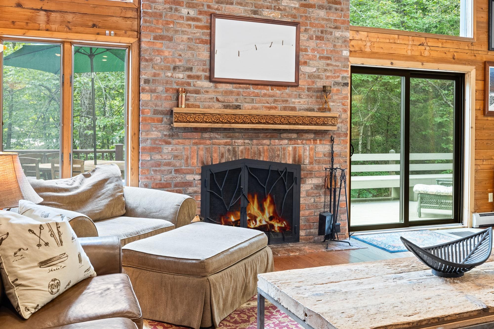 19 Roundtree Road Winhall, VT 05340 - Photo 3 of 40