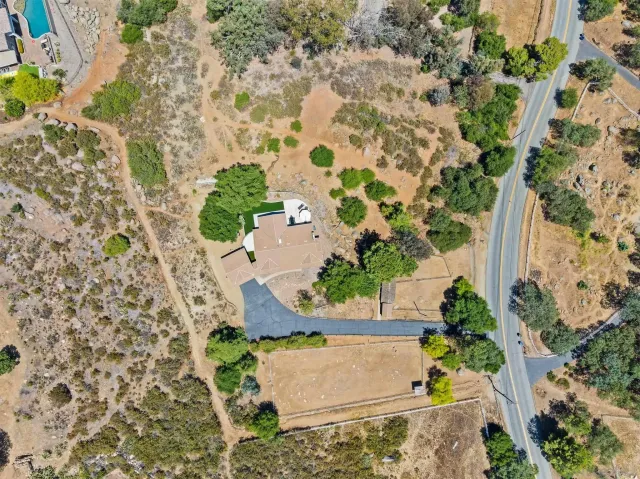 $1,239,999 | 2686 Via Viejas, Alpine, CA 91901