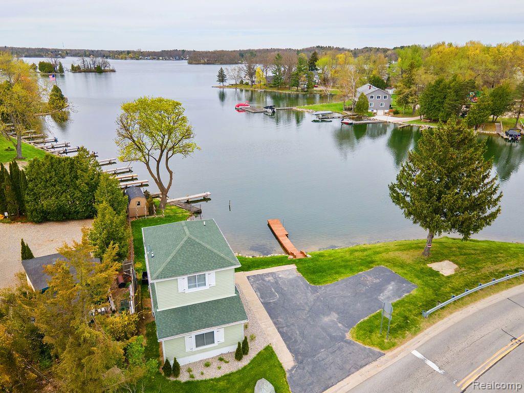 1319 Rochester Road Leonard, MI 48367 - Photo 6 of 51
