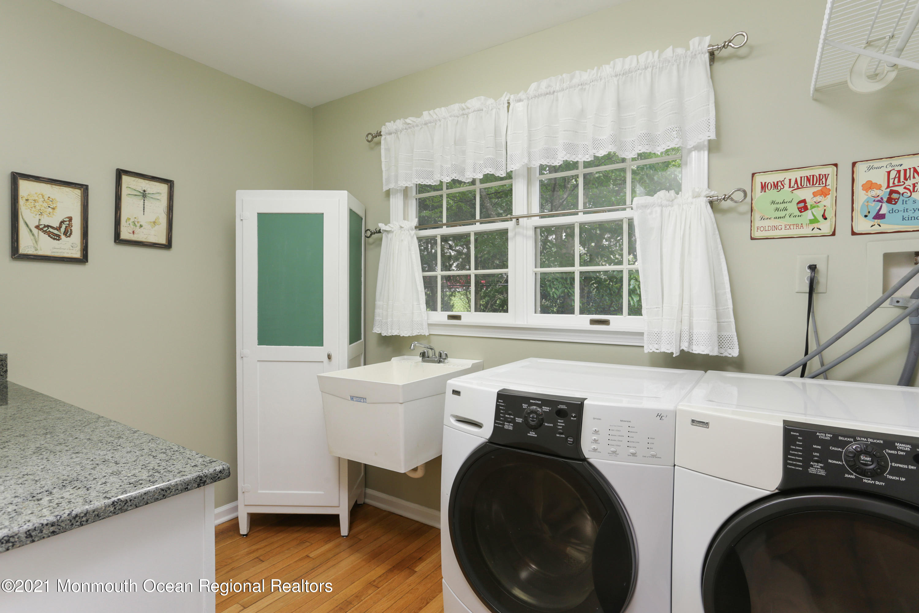 66 Bruce Road Middletown, NJ 07701 - Photo 22 of 50 IMG_8544