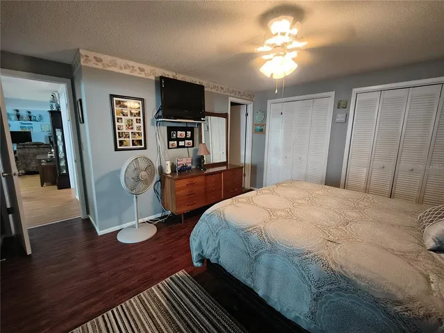 a view of a garden with plants