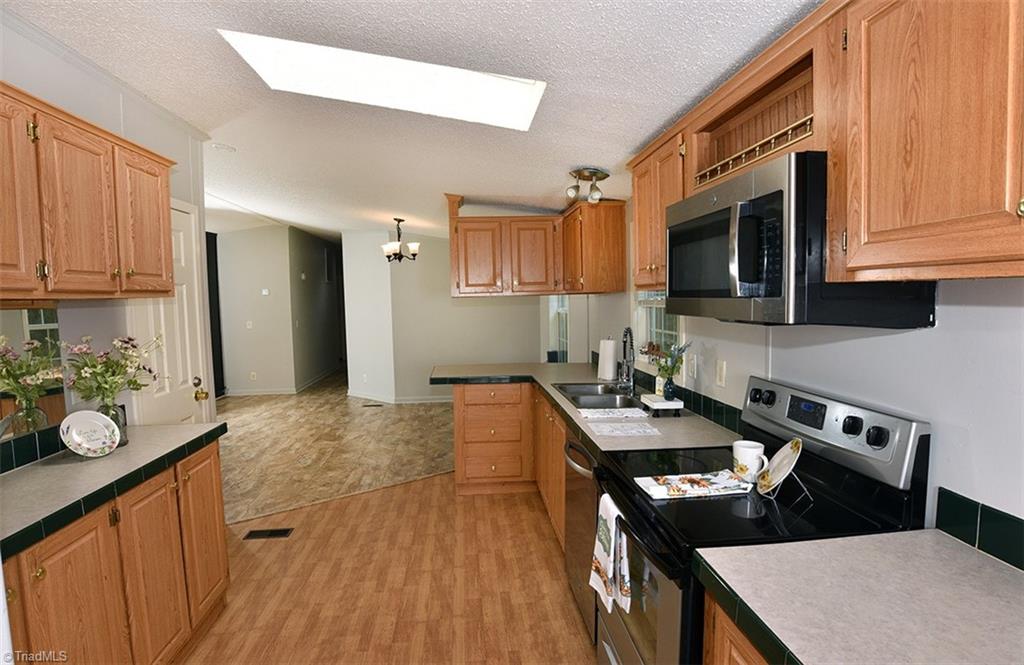 1924 Junction Road Mocksville, NC 27028 - Photo 15 of 48 Kitchen