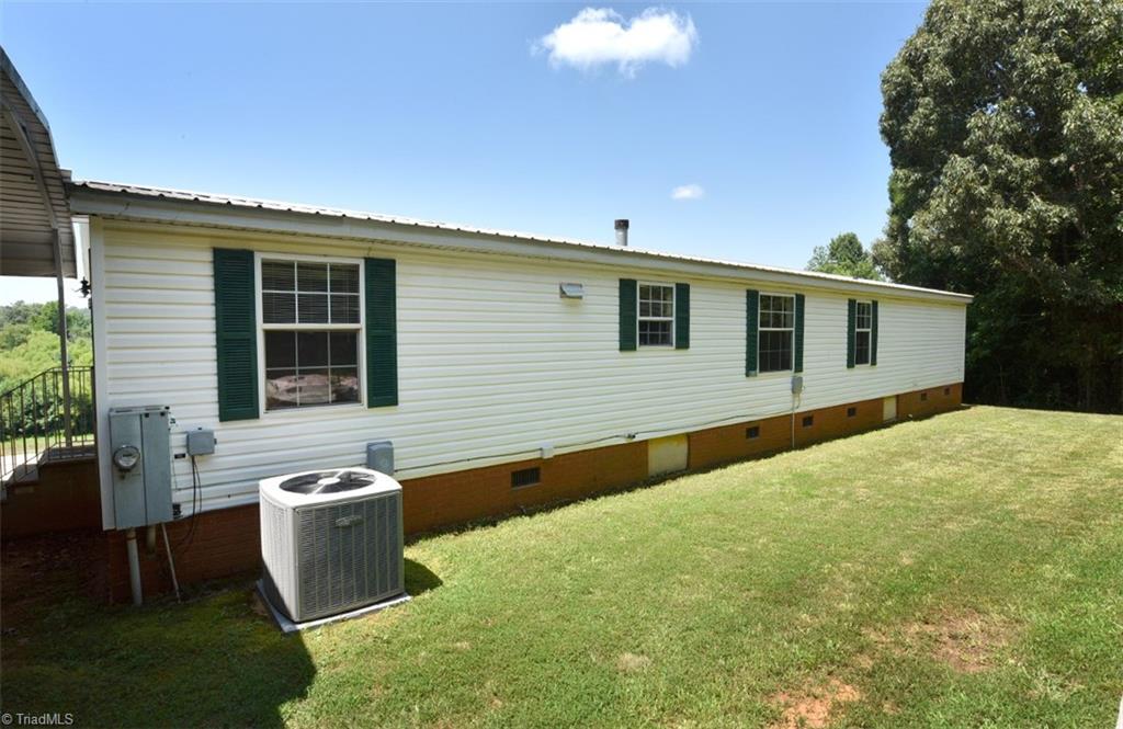 1924 Junction Road Mocksville, NC 27028 - Photo 4 of 48 Rear of home