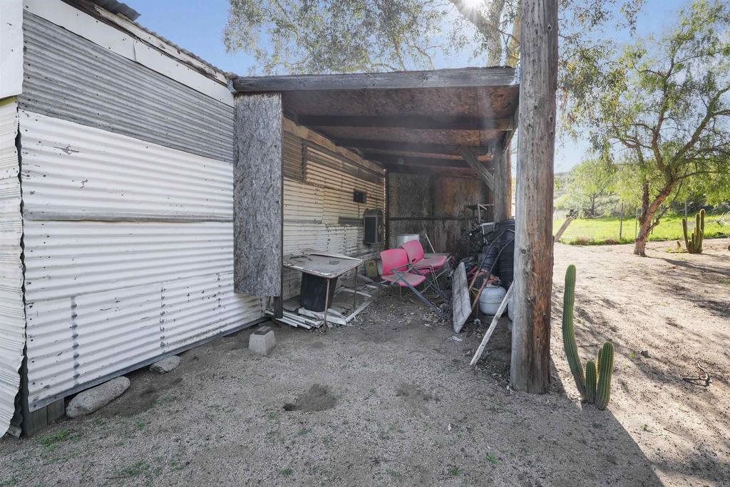 40645 Sage Road Hemet, CA 92544 - Photo 35 of 70 a view of a room with two chairs and a table