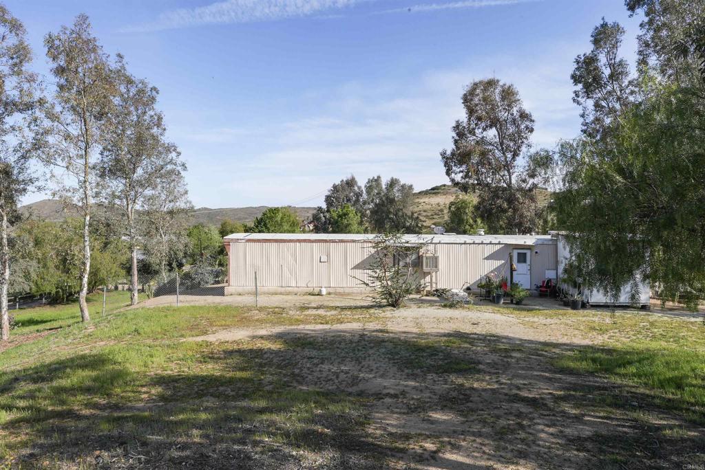 40645 Sage Road Hemet, CA 92544 - Photo 58 of 70 a view of a backyard