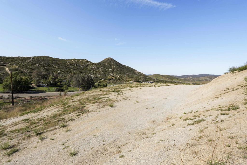 40645 Sage Road Hemet, CA 92544 - Photo 70 of 70 a view of ocean view with mountain