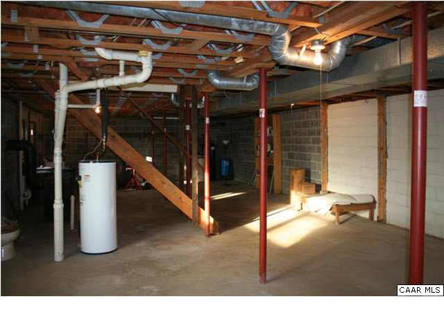 89 Gaar Mountain Road Madison, VA 22727 - Photo 19 of 26 a room with lots of gym equipment