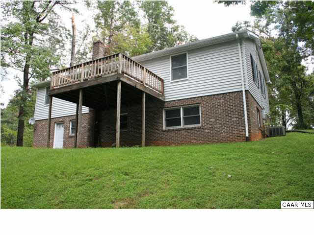 89 Gaar Mountain Road Madison, VA 22727 - Photo 3 of 26 a black and white photo of a house