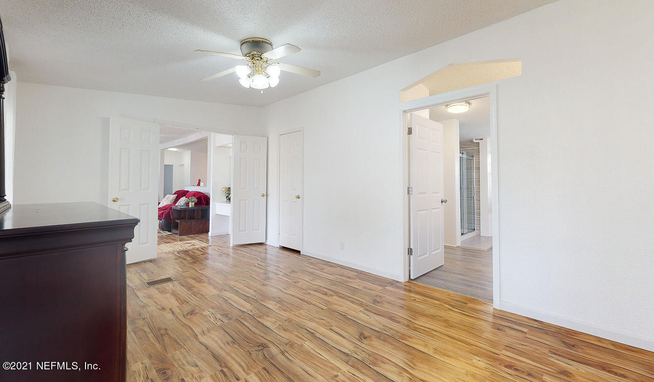 1460 Long Horn Road Middleburg, FL 32068 - Photo 13 of 32 Bed Master Bedroom