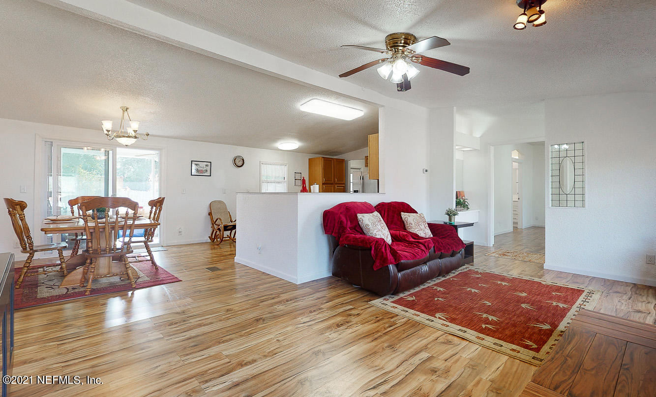 1460 Long Horn Road Middleburg, FL 32068 - Photo 6 of 32 Living Room