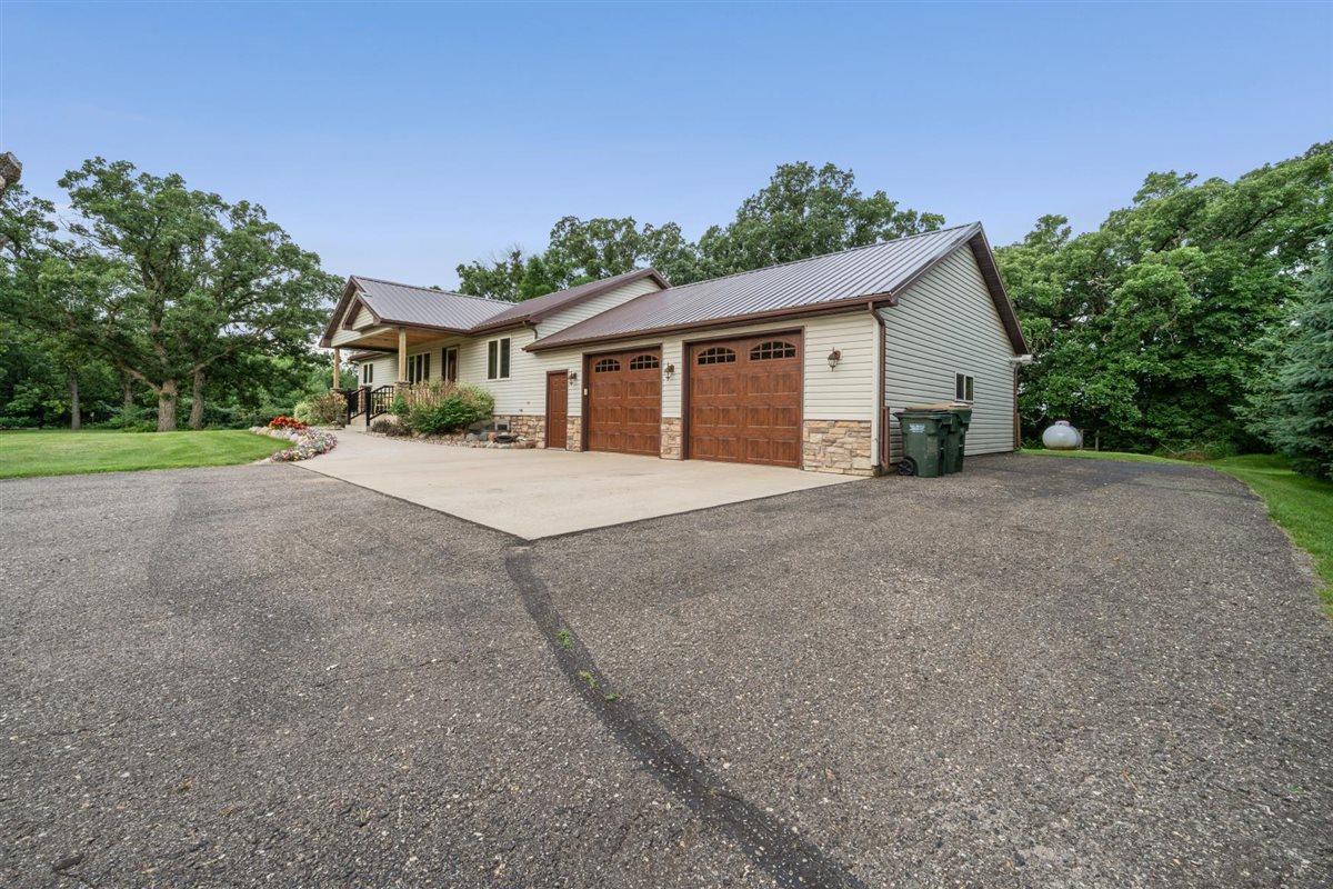 4700 Rural Oaks Drive Alexandria, MN 56308 - Photo 7 of 78
