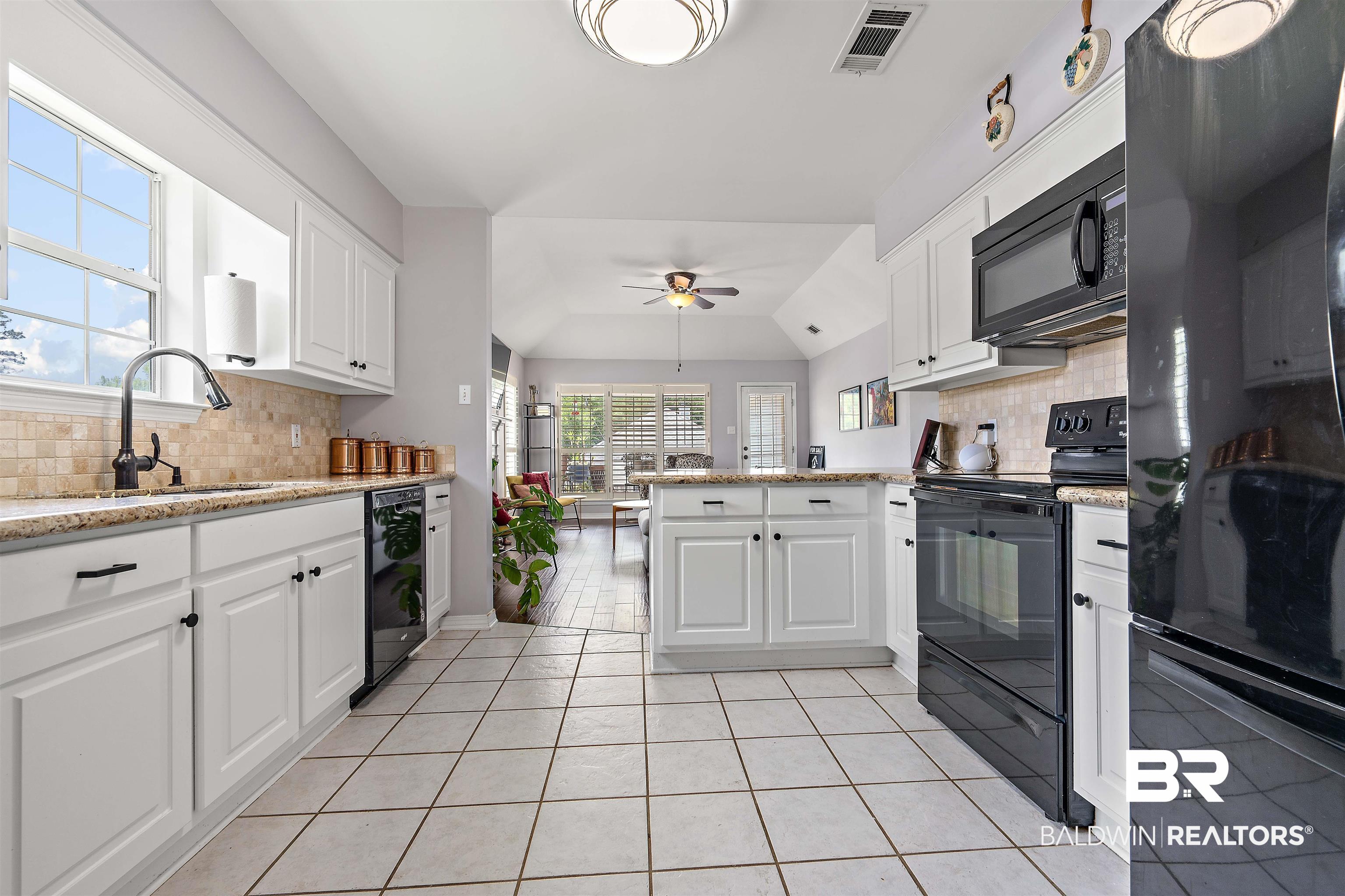 816 Louise Avenue Mobile, AL 36609 - Photo 8 of 24