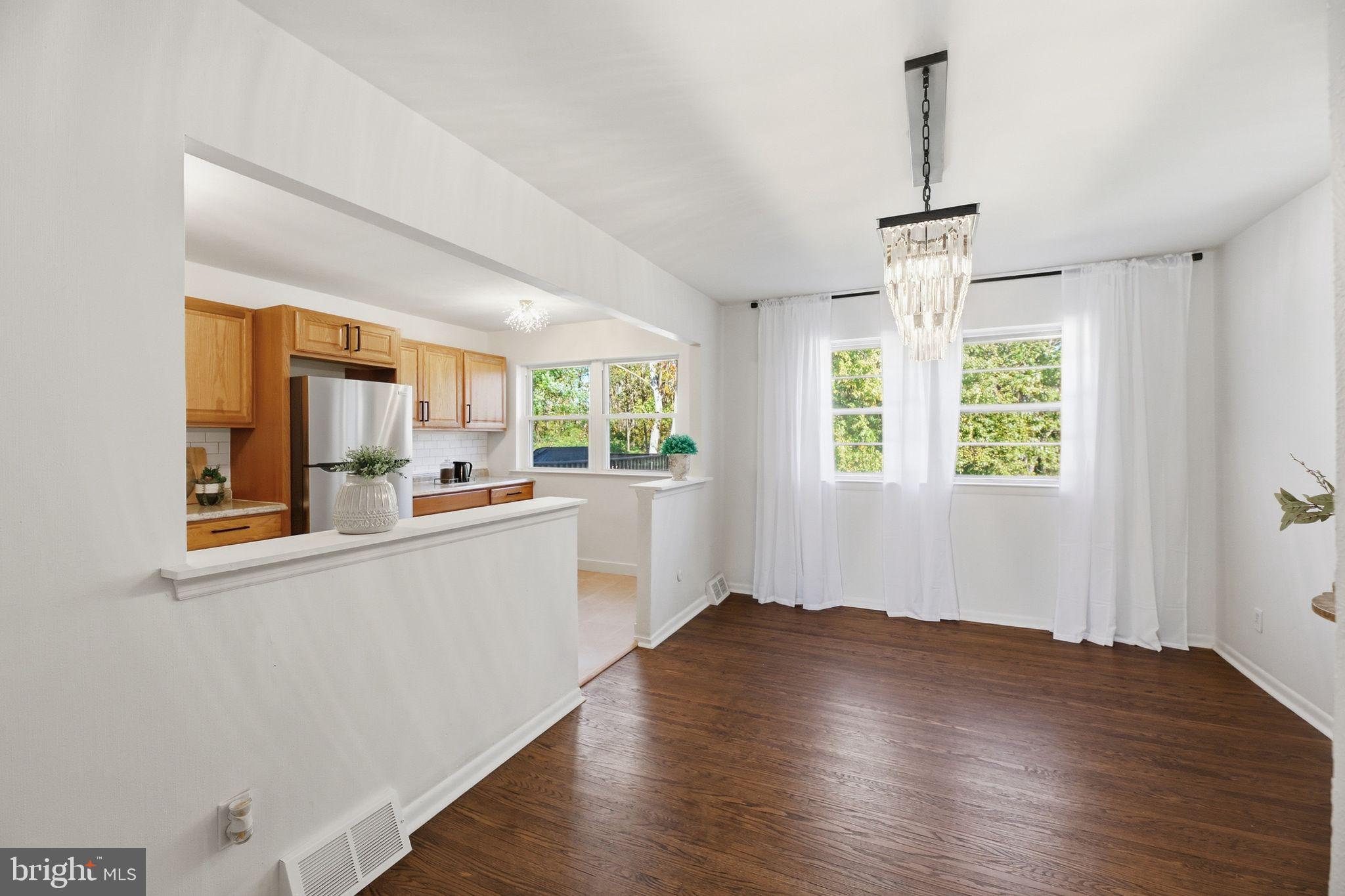 12754 Hollins Road Philadelphia, PA 19154 - Photo 12 of 32