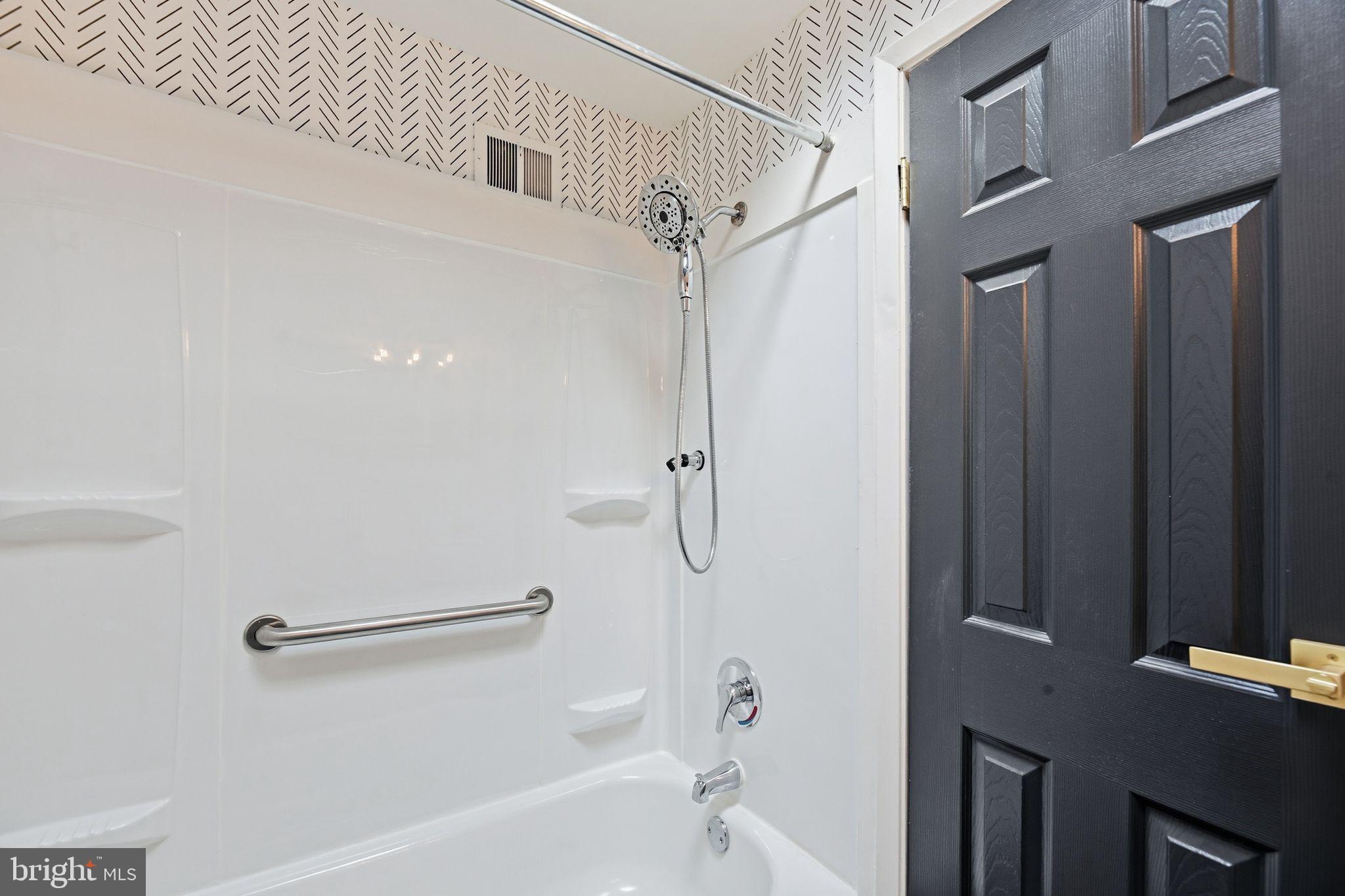 12754 Hollins Road Philadelphia, PA 19154 - Photo 24 of 32