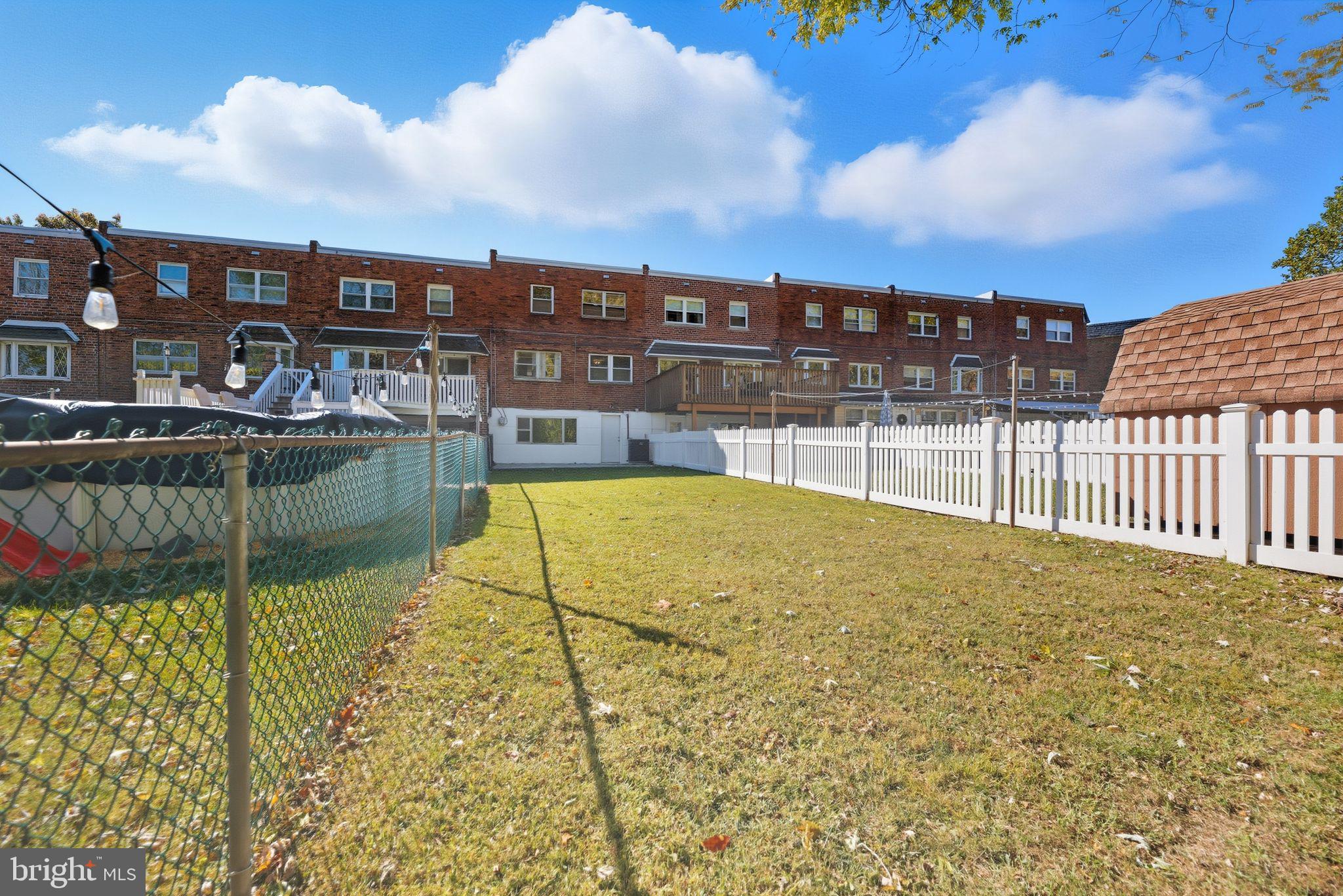 12754 Hollins Road Philadelphia, PA 19154 - Photo 28 of 32