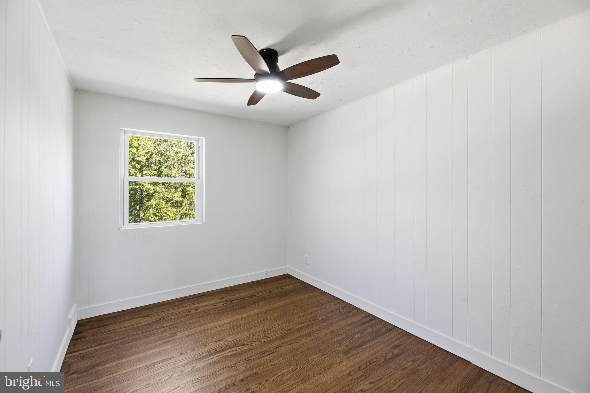 12754 Hollins Road Philadelphia, PA 19154 - Photo 8 of 32