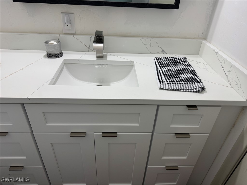 806 West 80th Place Hialeah, FL 33014 - Photo 11 of 17 a close view of sink