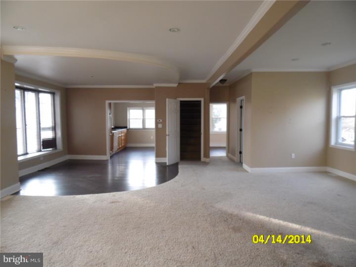 317 Dutton Mill Road Brookhaven, PA 19015 - Photo 3 of 12 Living Room