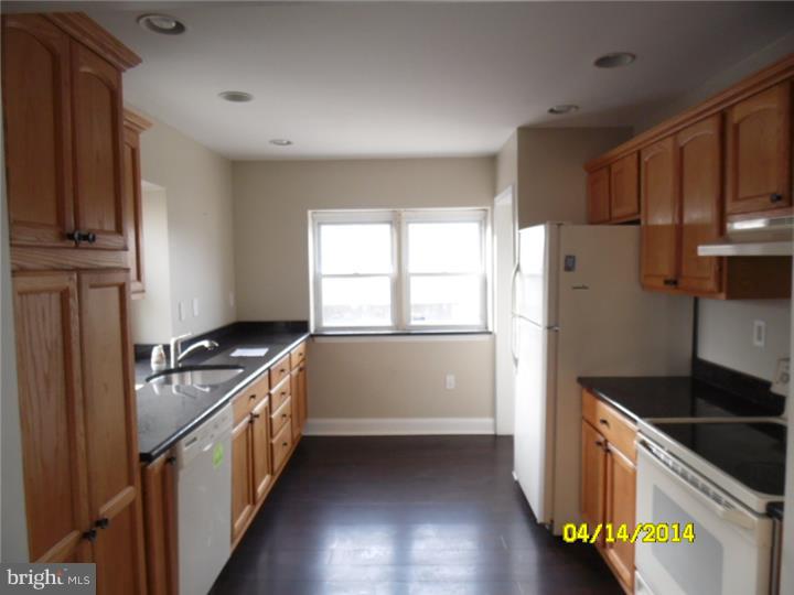 317 Dutton Mill Road Brookhaven, PA 19015 - Photo 5 of 12 Kitchen