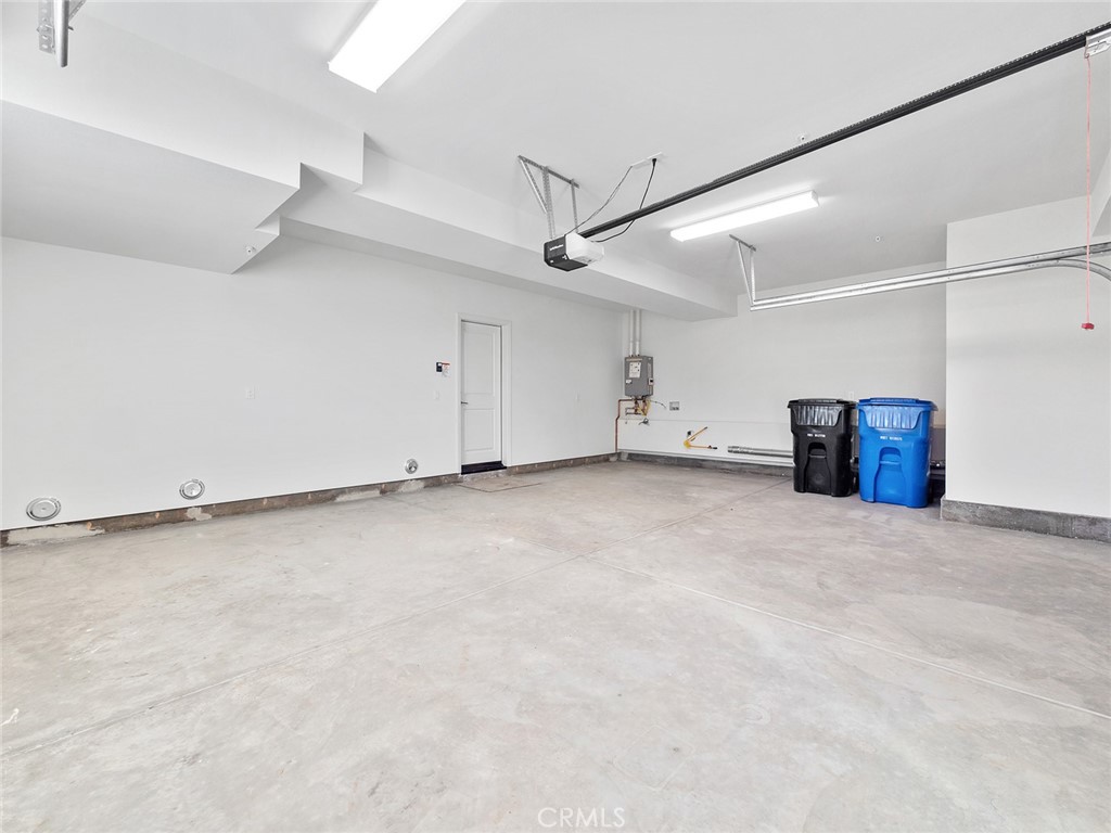 1325 West Grand Avenue, Unit 3 Pomona, CA 91766 - Photo 25 of 30 a view of an empty room