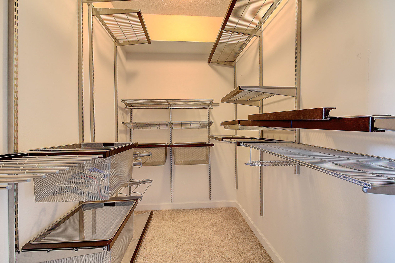 41 East 8th Street, Unit 1007 Chicago, IL 60605 - Photo 12 of 24