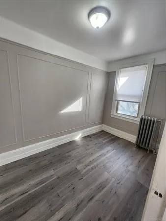 $2,800 | 8203A Myrtle Avenue, Unit 2L | Glendale