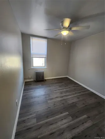 $2,800 | 8203A Myrtle Avenue, Unit 2L | Glendale