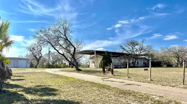 $259,900 | 121 County Road 133, George West, TX 78022