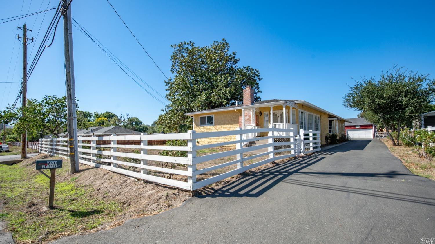 950 Liberty Road Petaluma, CA 94952 - Photo 1 of 1 Gallery Image 1