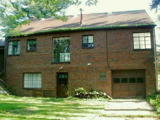 129 Oakville Road Beaver Falls, PA 15010 - Photo 2 of 8 Gallery Image 2