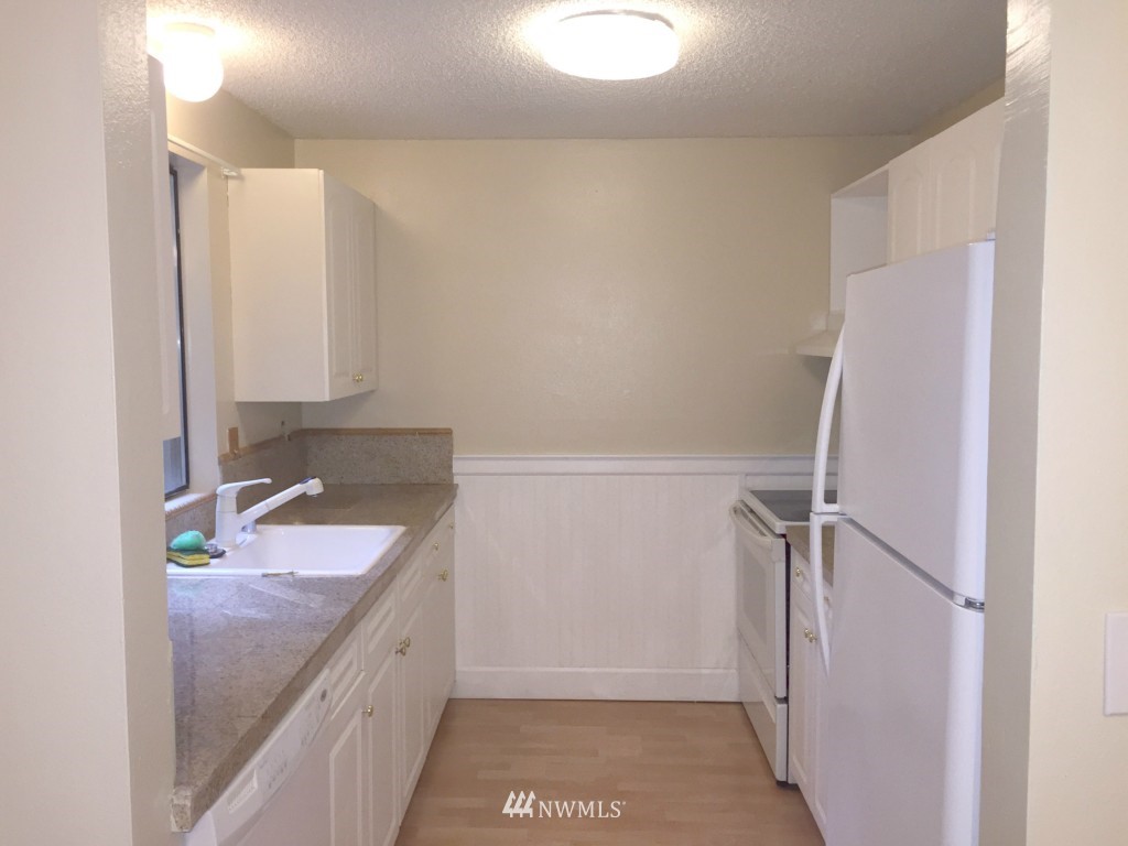 17303 Spanaway Loop Road South, Unit 52 Spanaway, WA 98387 - Photo 8 of 20