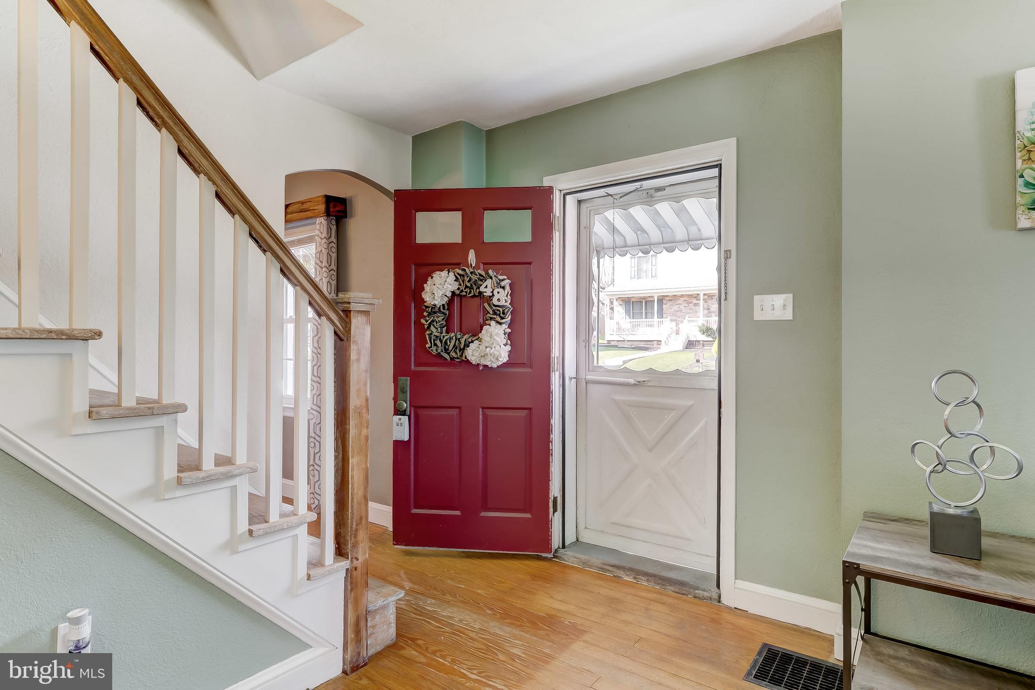 48 Ridgeway Drive York, PA 17404 - Photo 3 of 30 Gallery Image 3