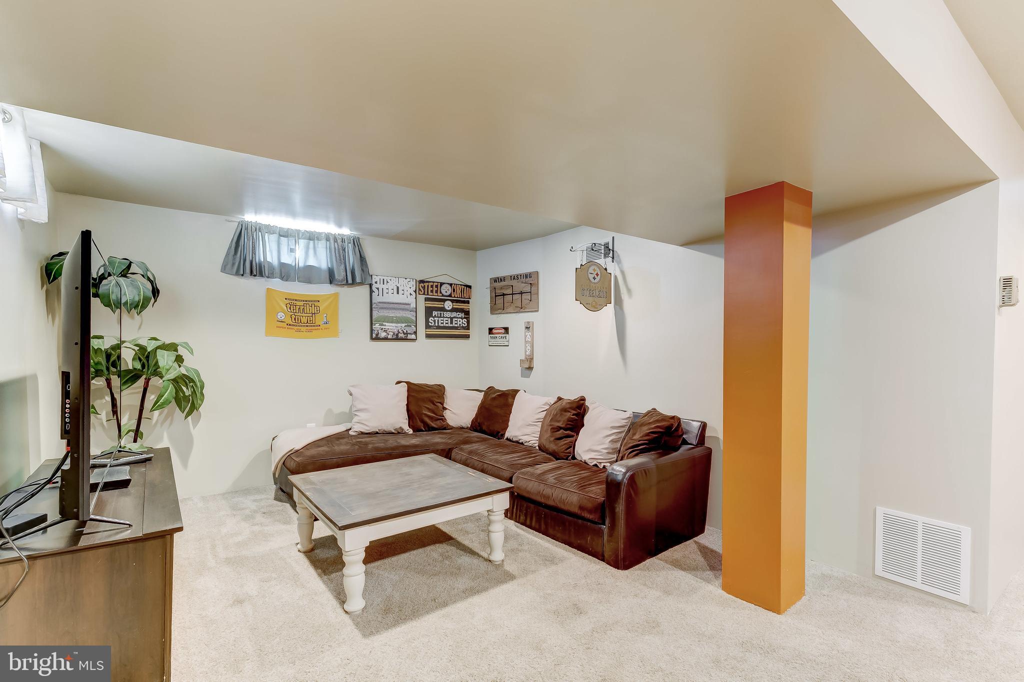 48 Ridgeway Drive York, PA 17404 - Photo 21 of 30 Gallery Image 21