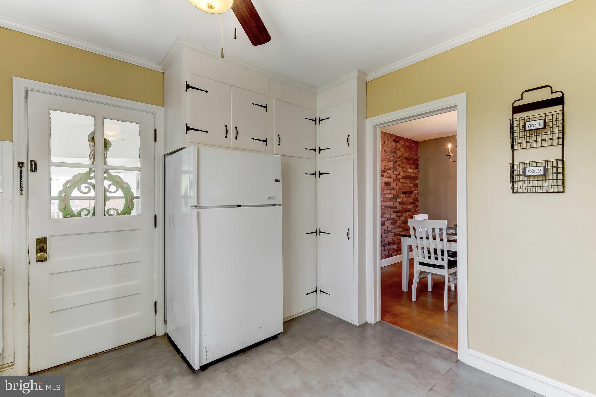 48 Ridgeway Drive York, PA 17404 - Photo 9 of 30 Gallery Image 9