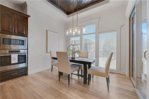 $875,000 | 11292 West 146th Terrace, Olathe, KS 66062