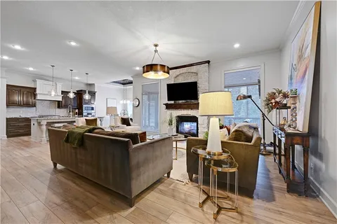 $875,000 | 11292 West 146th Terrace, Olathe, KS 66062