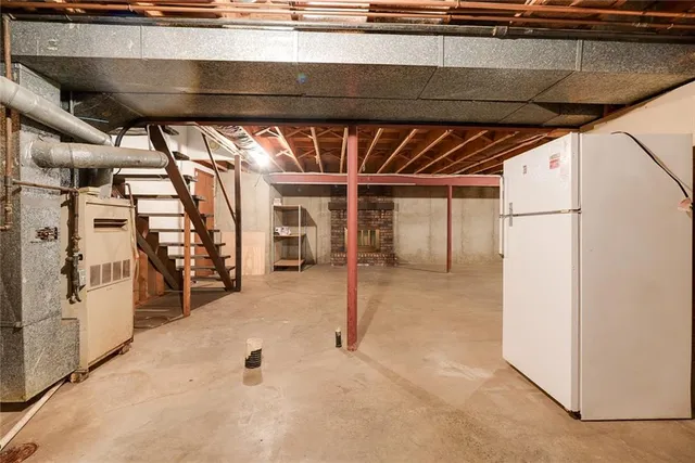 $325,000 | 1104 Southwest Mic-O-Say Drive, Blue Springs, MO 64015