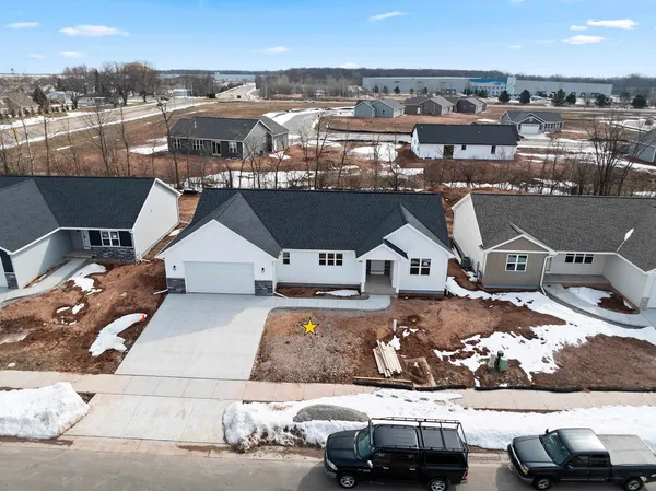 $439,900 | N9278 Constellation Drive, Appleton, WI 54915