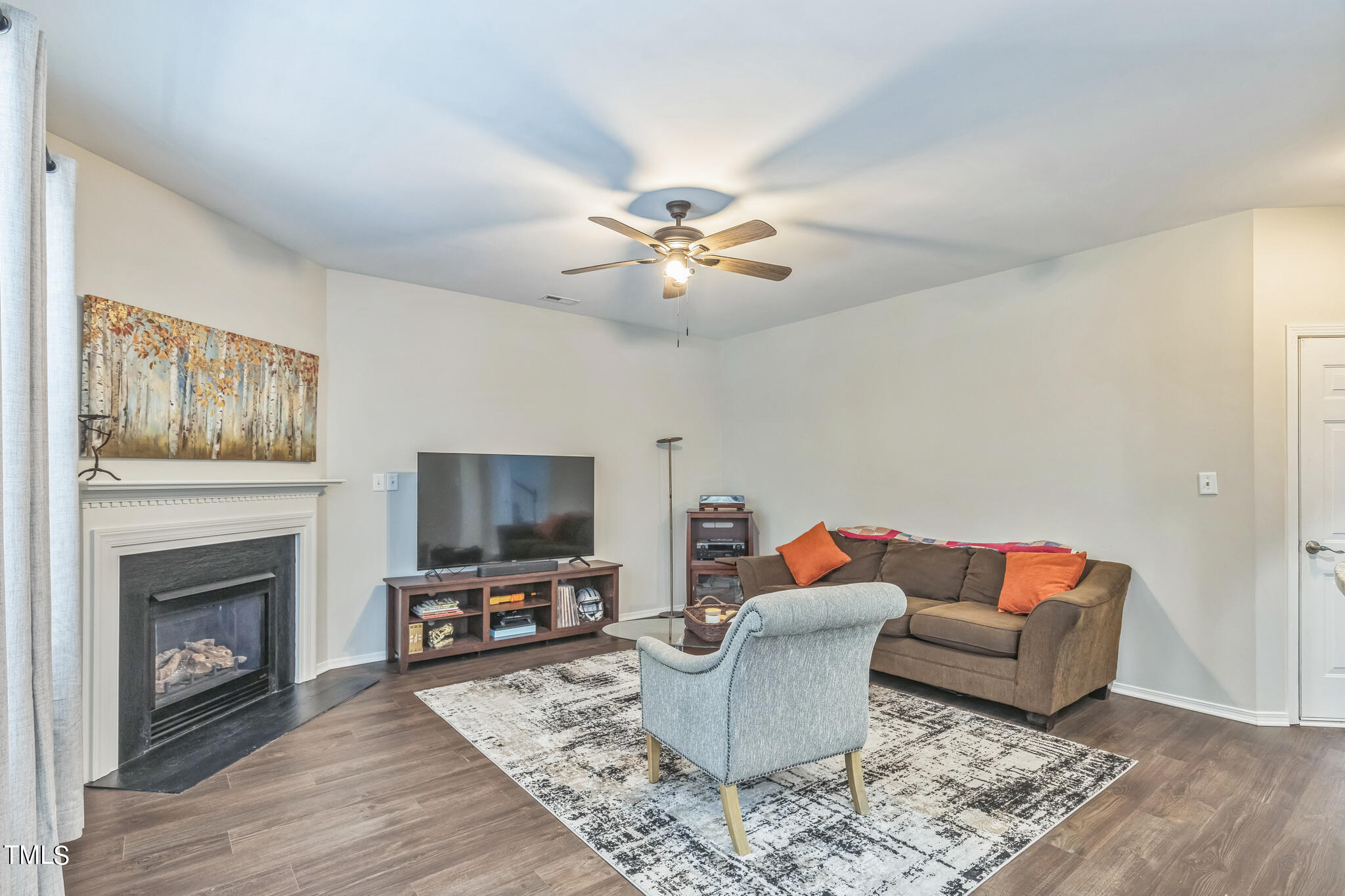 8409 Header Stone Drive Raleigh, NC 27613 - Photo 24 of 33 8409_Header_Stone_Dr_Raleigh_NC_27613_US