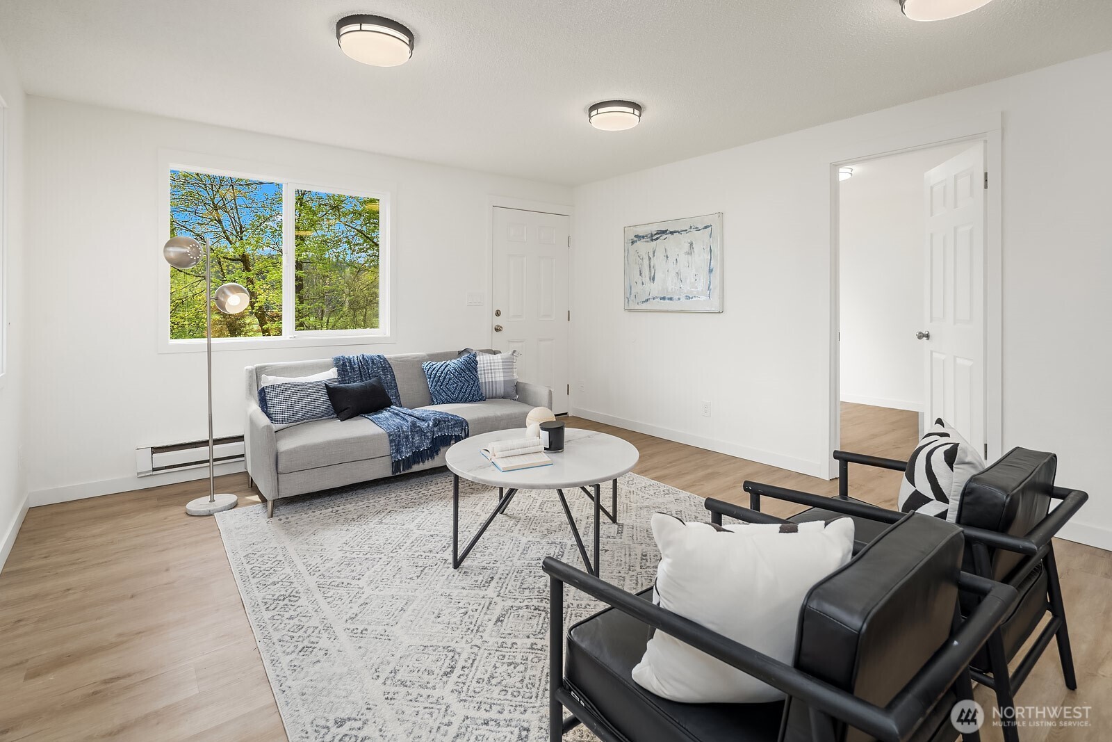 21610 Southeast May Valley Road Issaquah, WA 98027 - Photo 4 of 24 Gallery Image 4