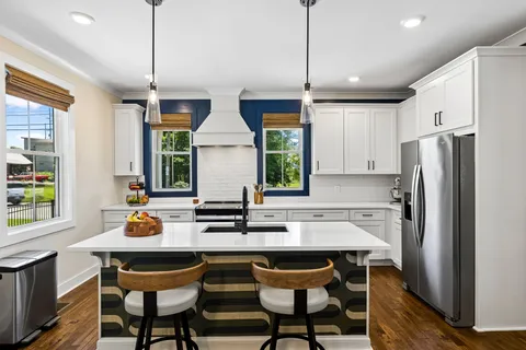 $735,000 | 1008 59th Avenue North, Nashville, TN 37209
