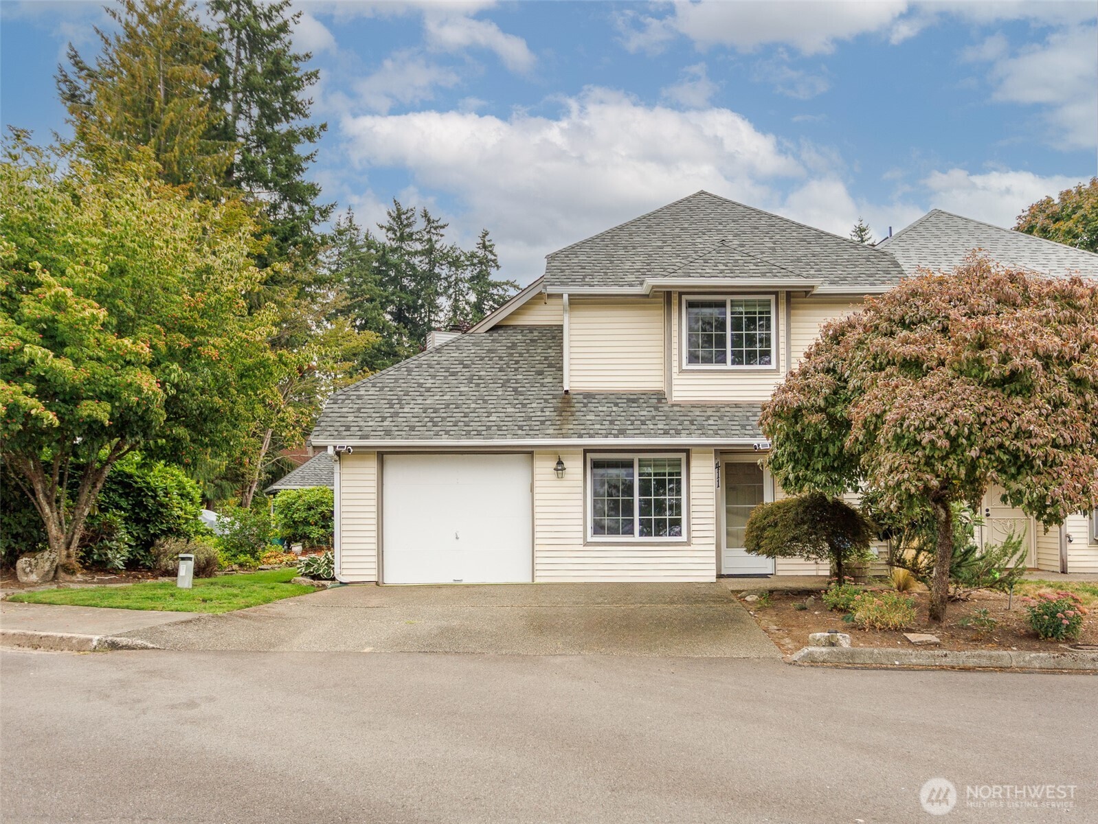 411 South 328th Place Federal Way, WA 98003 - Photo 1 of 23