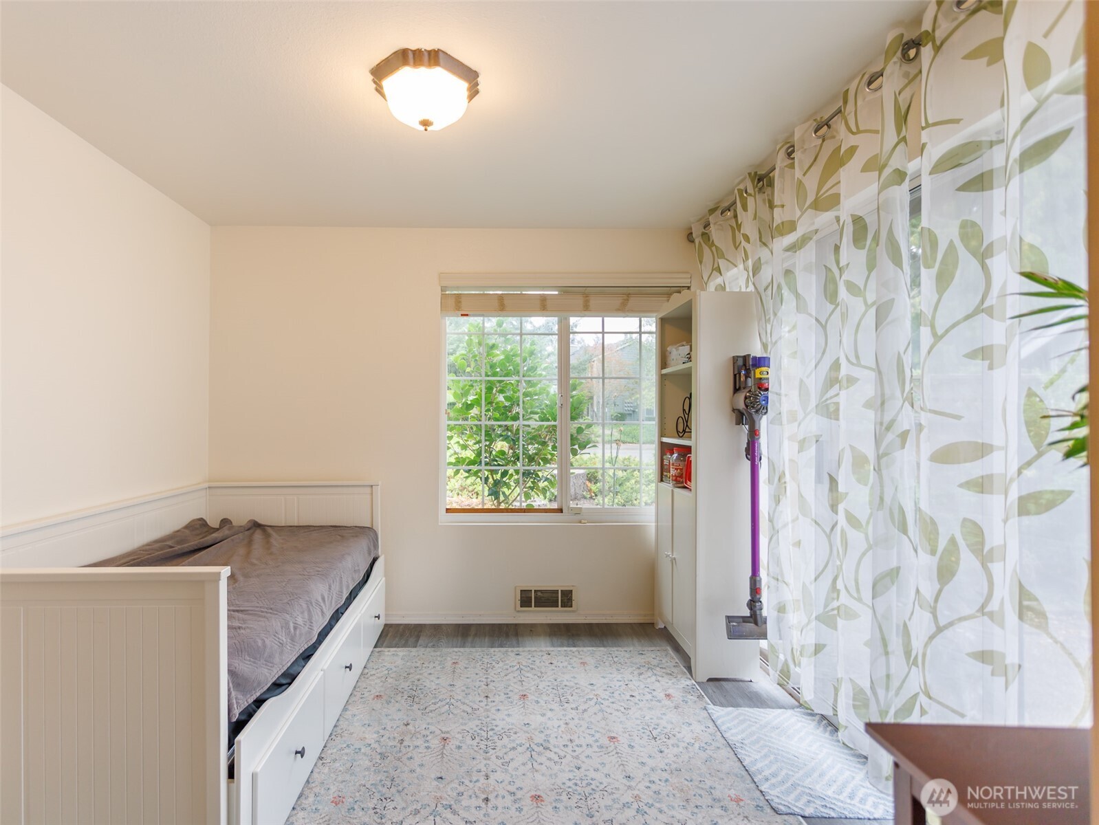 411 South 328th Place Federal Way, WA 98003 - Photo 11 of 23